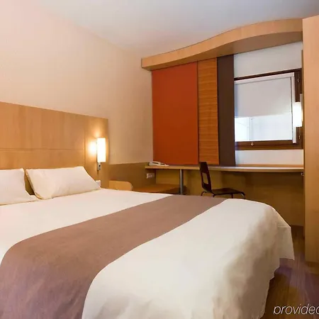Hotel Ibis Gare Montparnasse 15eme Paris