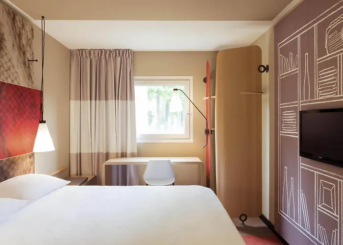 Hotel Ibis Gare Montparnasse 15ème Parigi