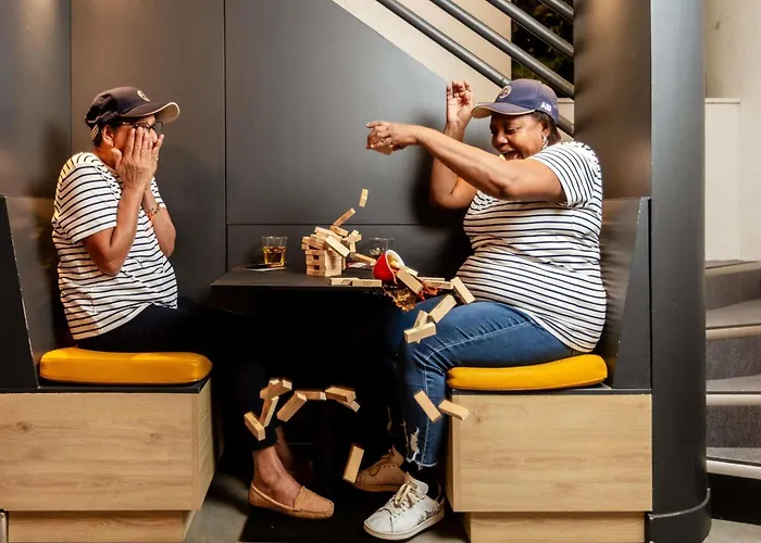 Ibis Gare Montparnasse 15ème Hotel Parigi