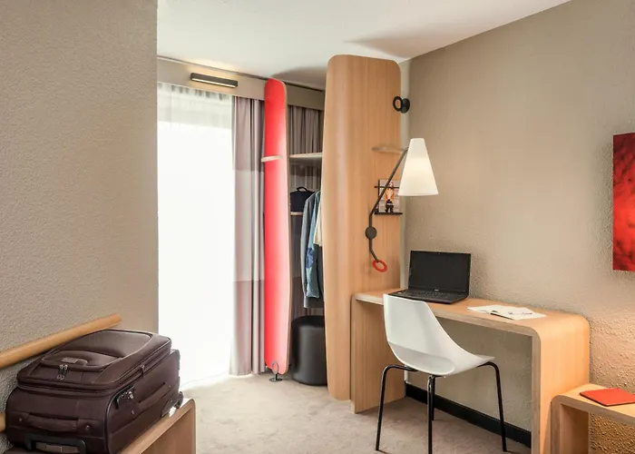 Ibis Gare Montparnasse 15ème Hotel 3*
