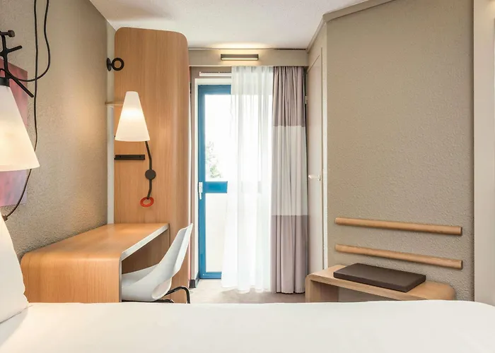 Ibis Gare Montparnasse 15ème Hotel Parigi